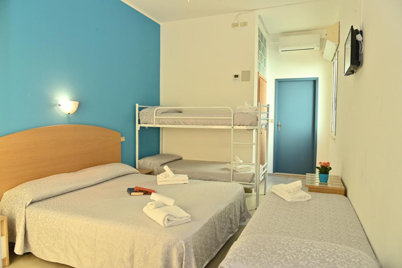 Hotel Italy Misano Adriatico Exterior foto